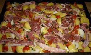 Colocacin de los ingredientes antes de introducir la llanda en el horno [Receta_Asado] 