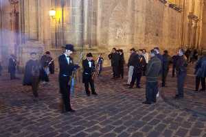 Suenan los arcabuces [Yecla_Fiestas de la Virgen del Castillo] 