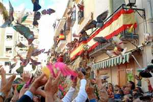 Procesin de El Encuentro Suelta de Palomas  [Abarn_Semana Santa]