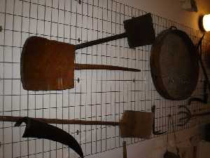 Diversos utensilios del museo [Calasparra_Museos_Etnolgico] 