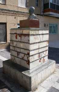 Busto de bronce, Plaza Jara Carrillo [Alcantarilla_Pedro Jara Carrillo]