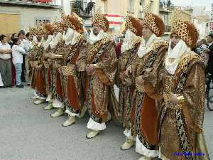  Abanilla se viste de fiesta [Abanilla_Fiestas de la Sant�sima Cruz y Moros y Cristianos]
