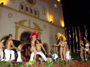 Actuación brasileña para amenizar las fiestas 