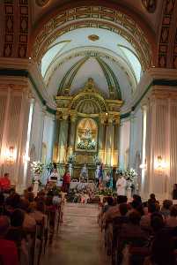 Ofrenda floral a la Patrona la Virgen del Rosario 