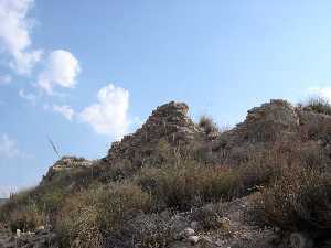 Muros de Cierre del Castillico [Castillico de las Peas]