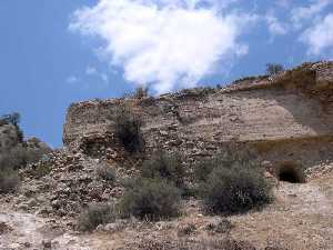 Aljibe y Cierre [Castillo de Cieza]