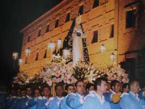Cofrades y Paso de la Virgen del Primer Dolor