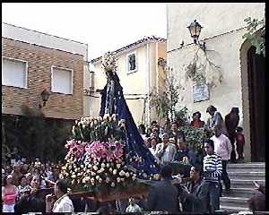 El trono y el manto de la virgen [Albudeite_Semana Santa] 