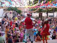 Payasos en su actuaci�n 