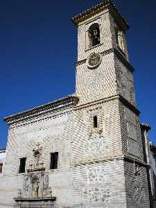 Detalle de Fachada y Torre 