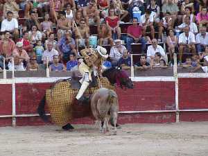 Las tardes de toros son vividas con intensidad [Blanca_Fiestas San Roque]