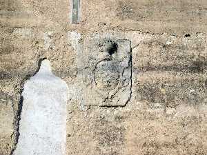 Detalle del escudo de la Torre del Obispo