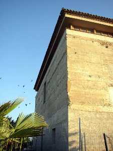 Detalle de los Muros de Tapia de la Torre del Obispo de Alguazas