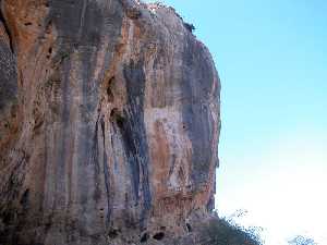 Vista Lateral de Rocas 