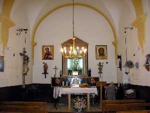 Interior de la Ermita de Los Baos de Mula 