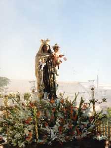 La Virgen del Carmen en plena romería [San Pedro del Pinatar_Fiestas Virgen del Carmen] 