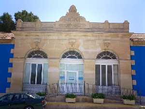 Fachada del Casino del Balneario de Fortuna 