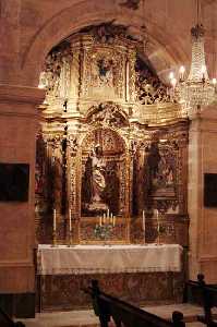 Interior del Santuario de la Vera Cruz