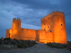 CASTILLO NOCHE Y DIA