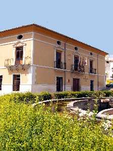 Casa de la Cultura,Biblioteca Municipal.