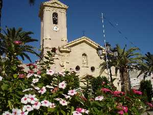 Iglesia florida y hermosa