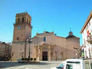 Fachada de la Iglesia de Santiago el Mayor