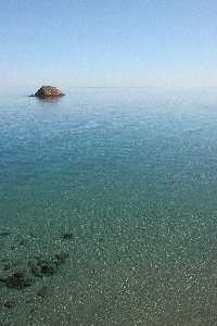 Baista en el Islote de Cueva Lobos