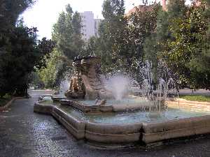 Fuente conmemorativa llegada agua del Taibilla