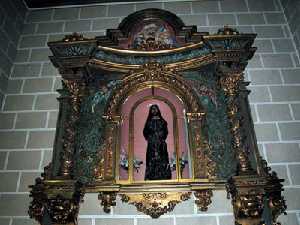 Imagen del Cristo de Medinacelli, en una artstica hornacina. Iglesia de San Joaqun, Cieza.