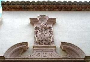 05 RICOTE. ESCUDO