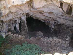 Cueva_de_las_Iglesias-Bajil
