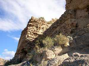 Muros y Torre del Recinto 