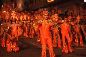 El baile destaca en el desfile 