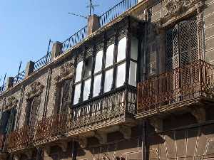 Detalle de Balcones[Casa Zapata o del To Lobo Potman]