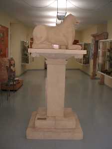 Monumento funerario de poca bera 