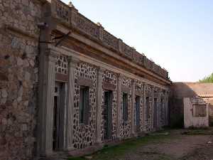 Oficinas y Alojamientos [Batera de la Chapa]