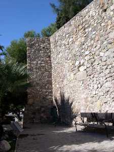 Muros y Torre 