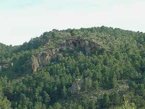Dolomías alpujárrides de las Cuevas del Buitre (sierra de Carrascoy) [Rocas]