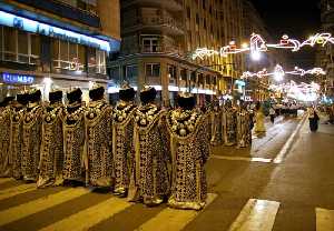 Desfile por la gran va 