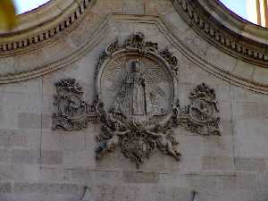 Detalle en la fachada[Iglesia del Carmen Murcia]