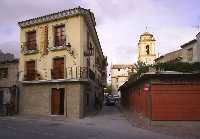 Museo de Bordados del Paso Encarnado e Iglesia de San Cristobal 