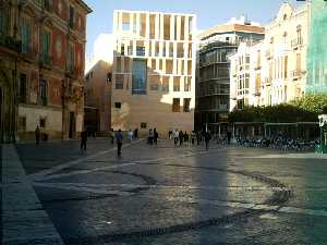 Plaza del Cardenal Belluga y edificaciones 