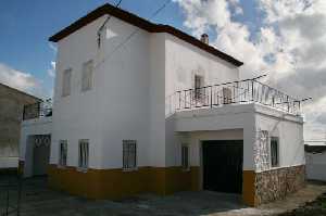 Fachada de la biblioteca de Almendricos (Lorca) 