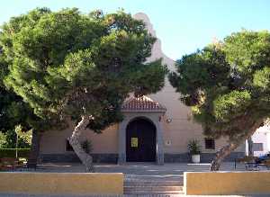 Plaza de la Ermita [Ermita de La Aparecida]