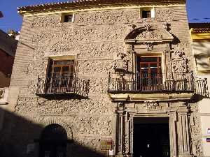 Fachada [Casa de los Mula o de los Menchirn Prez-Monte]