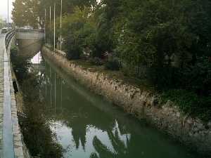 Vista del Canal de la Acequia Alquibla