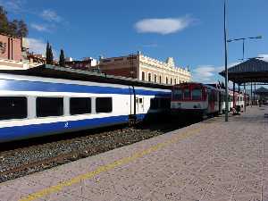 Trenes en la Estacin 