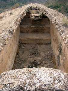 Interior del Aljibe [Castillo de Chuecos]