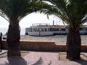 Vista del Frontal del Restaurante desde el Paseo[Baos de San Pedro del Pinatar]