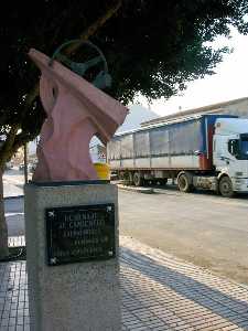 Monumento al camionero [Fuente lamo_Balsapintada]